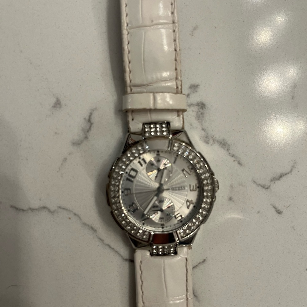 Guess Ivory Crocodile-Embossed Watch